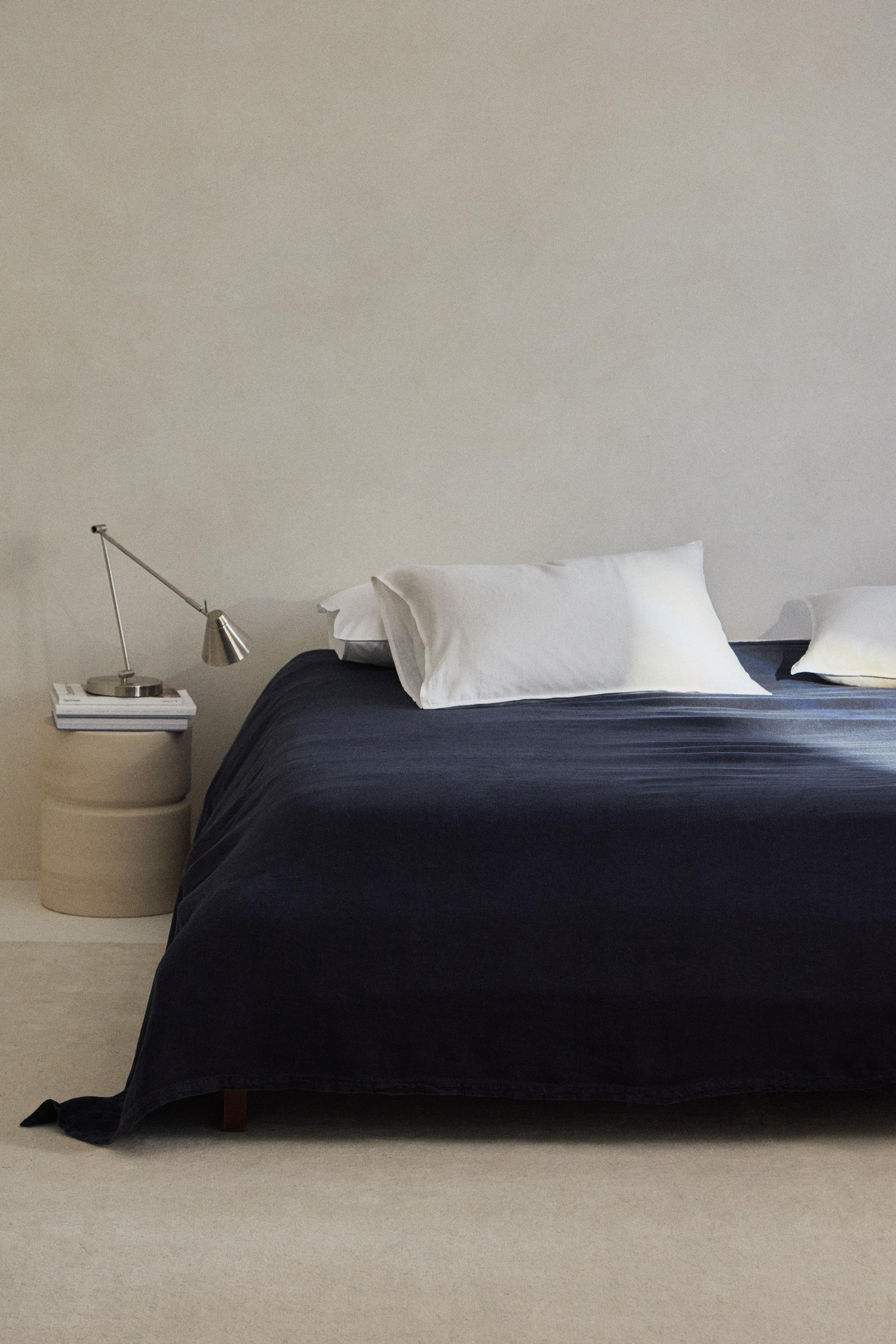 WASHED LINEN BEDSPREAD (400 GxM²)